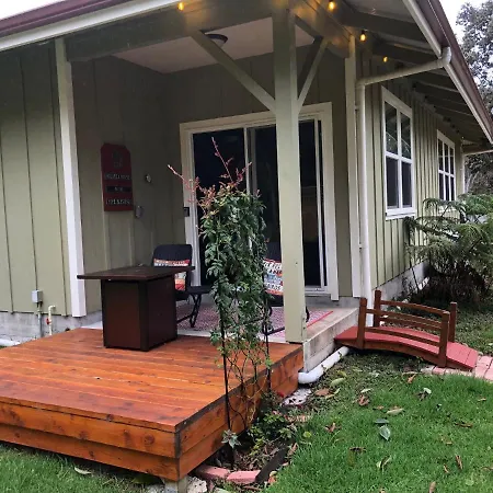 Kilauea House Bed & Breakfast Volcano Exterior photo