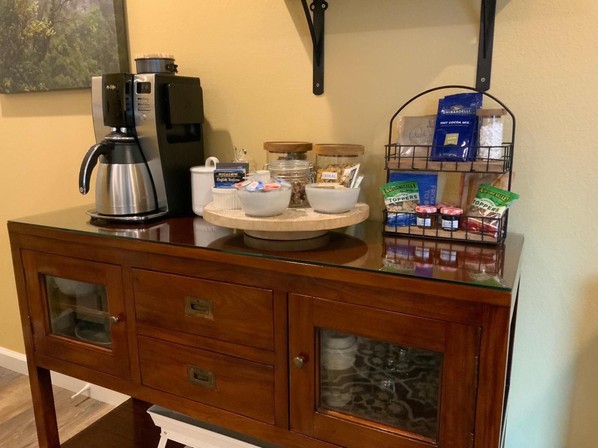 Kilauea House Bed & Breakfast